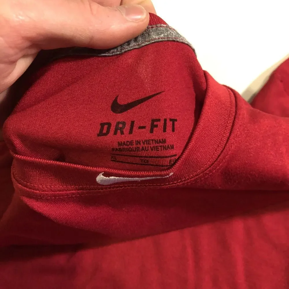 Nike Center‎ Swoosh Dri-Fit T-Shirt Red Travis Scott Cactus Jack Size XL